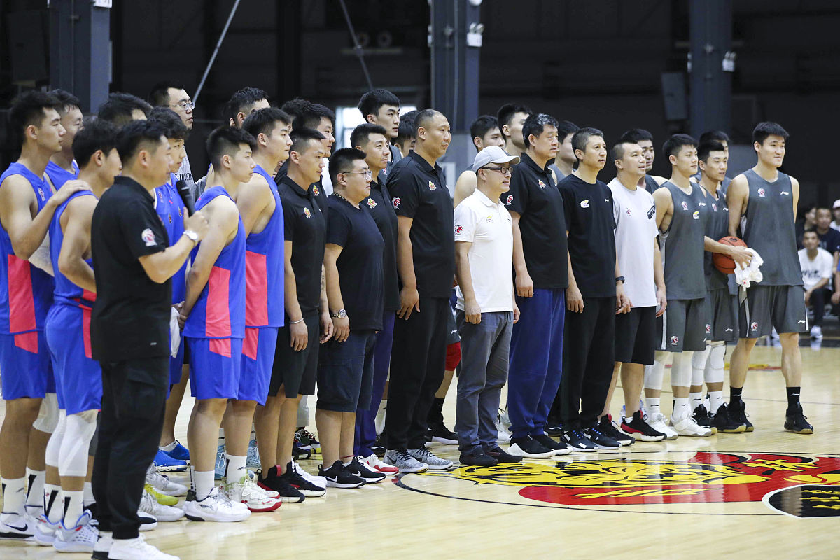 Doinb迎来二十赛季出色发挥，DWG观众热烈欢呼！